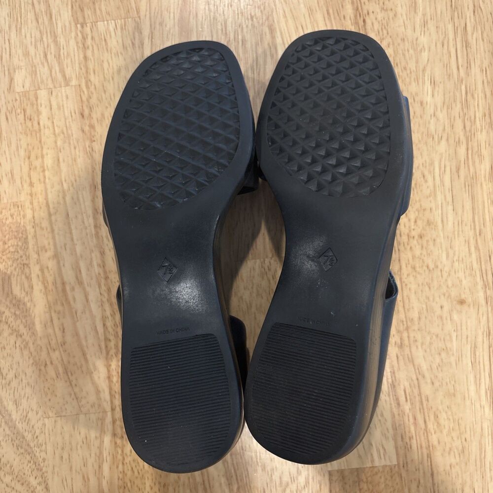 Hush Puppies Navy Leather Cross-Strap Sandals - Picture 9 of 10
